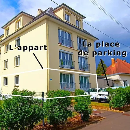 Appart Spacieux A 5 Min Du Tram Avec Parking Prive Appartement *